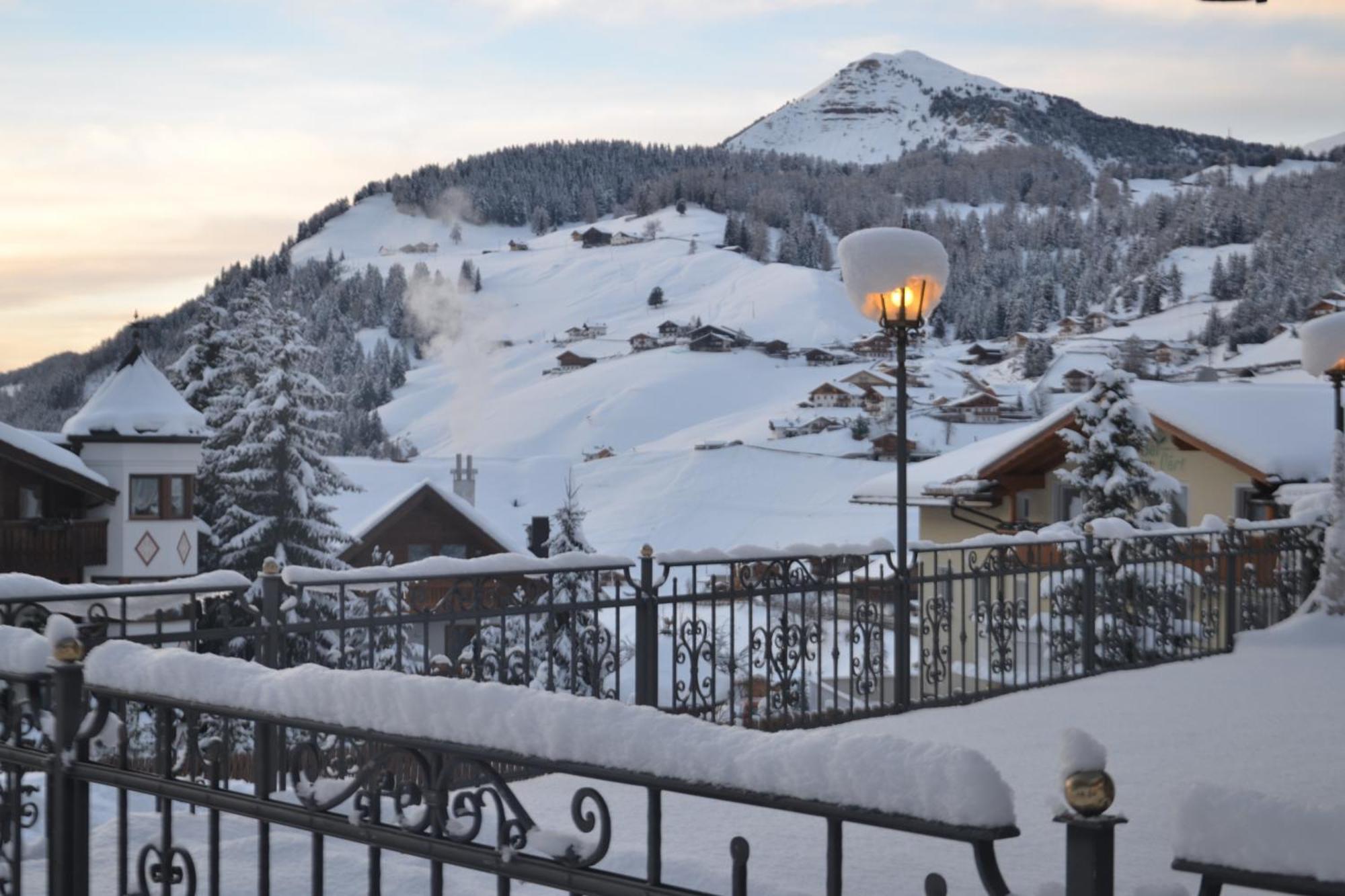 Hotel Scoiattolo Selva di Val Gardena Dış mekan fotoğraf