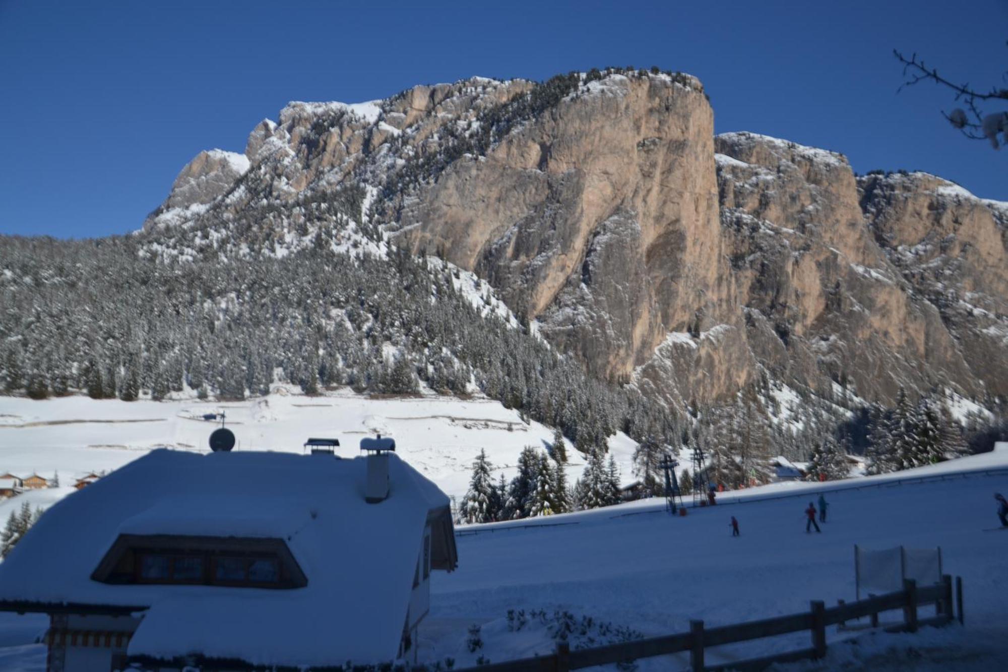 Hotel Scoiattolo Selva di Val Gardena Dış mekan fotoğraf