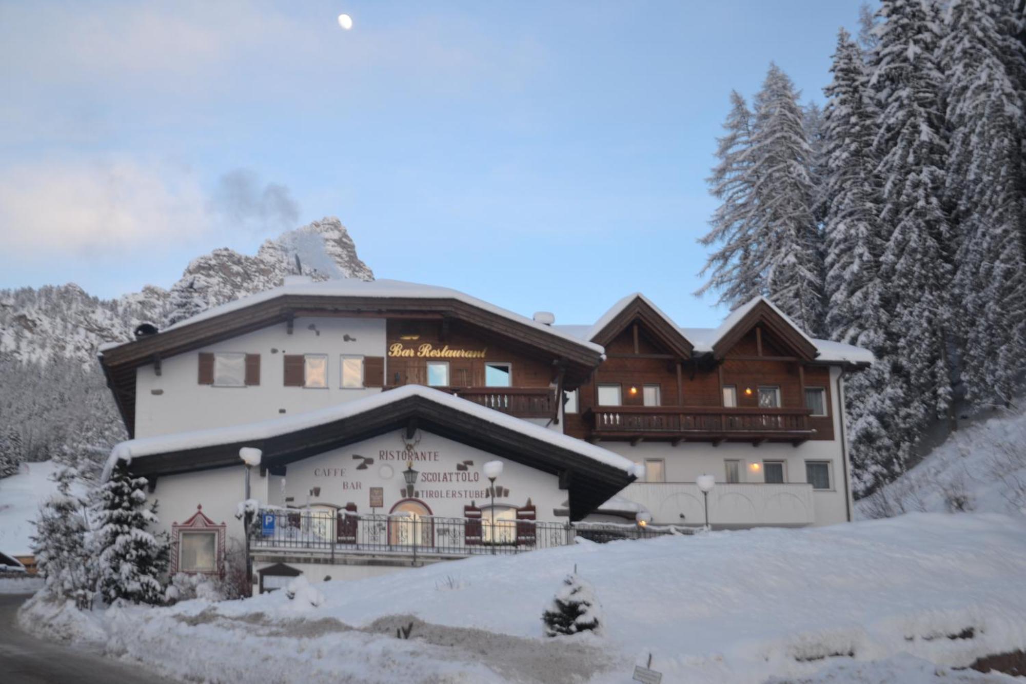 Hotel Scoiattolo Selva di Val Gardena Dış mekan fotoğraf