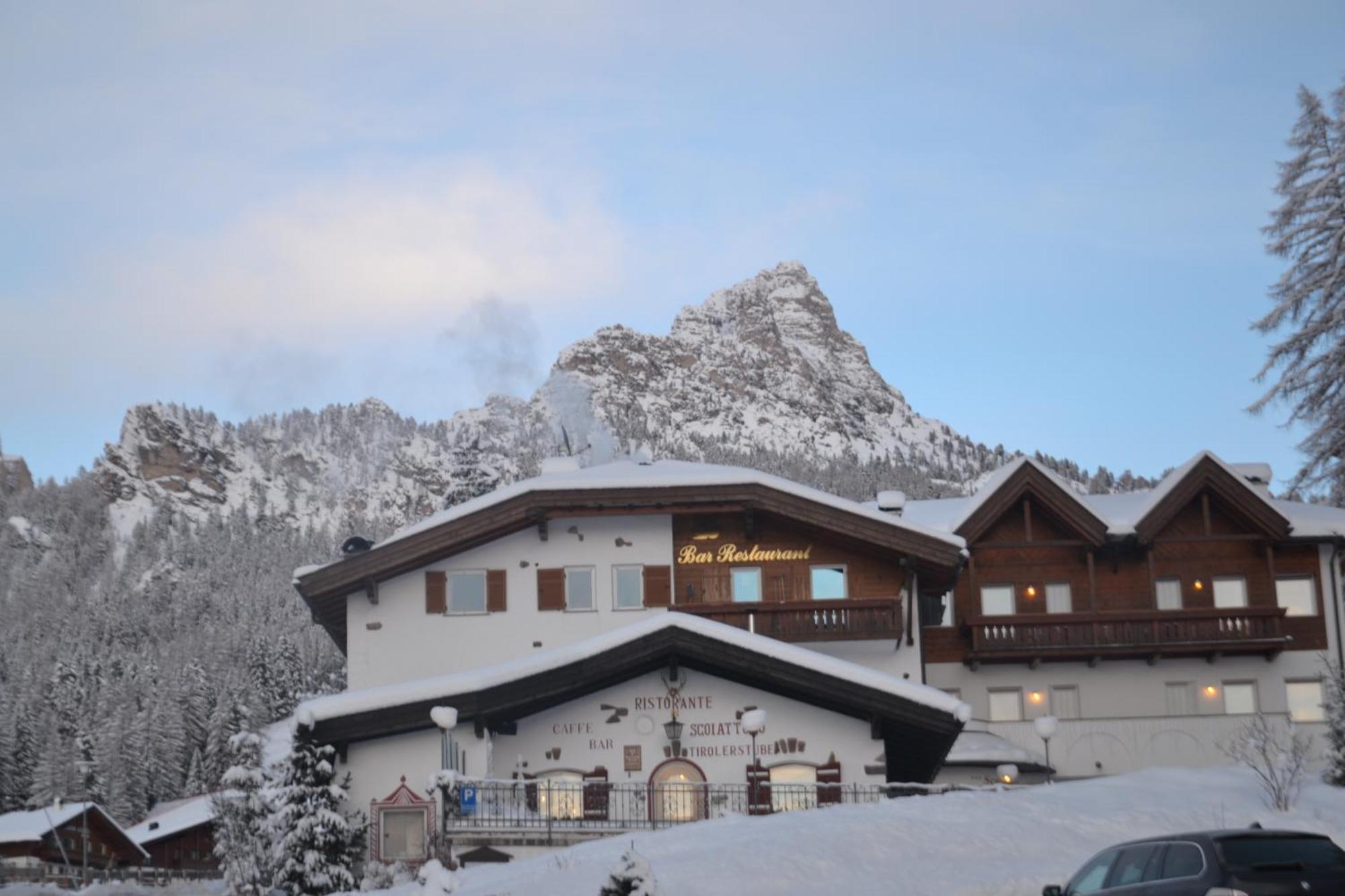 Hotel Scoiattolo Selva di Val Gardena Dış mekan fotoğraf