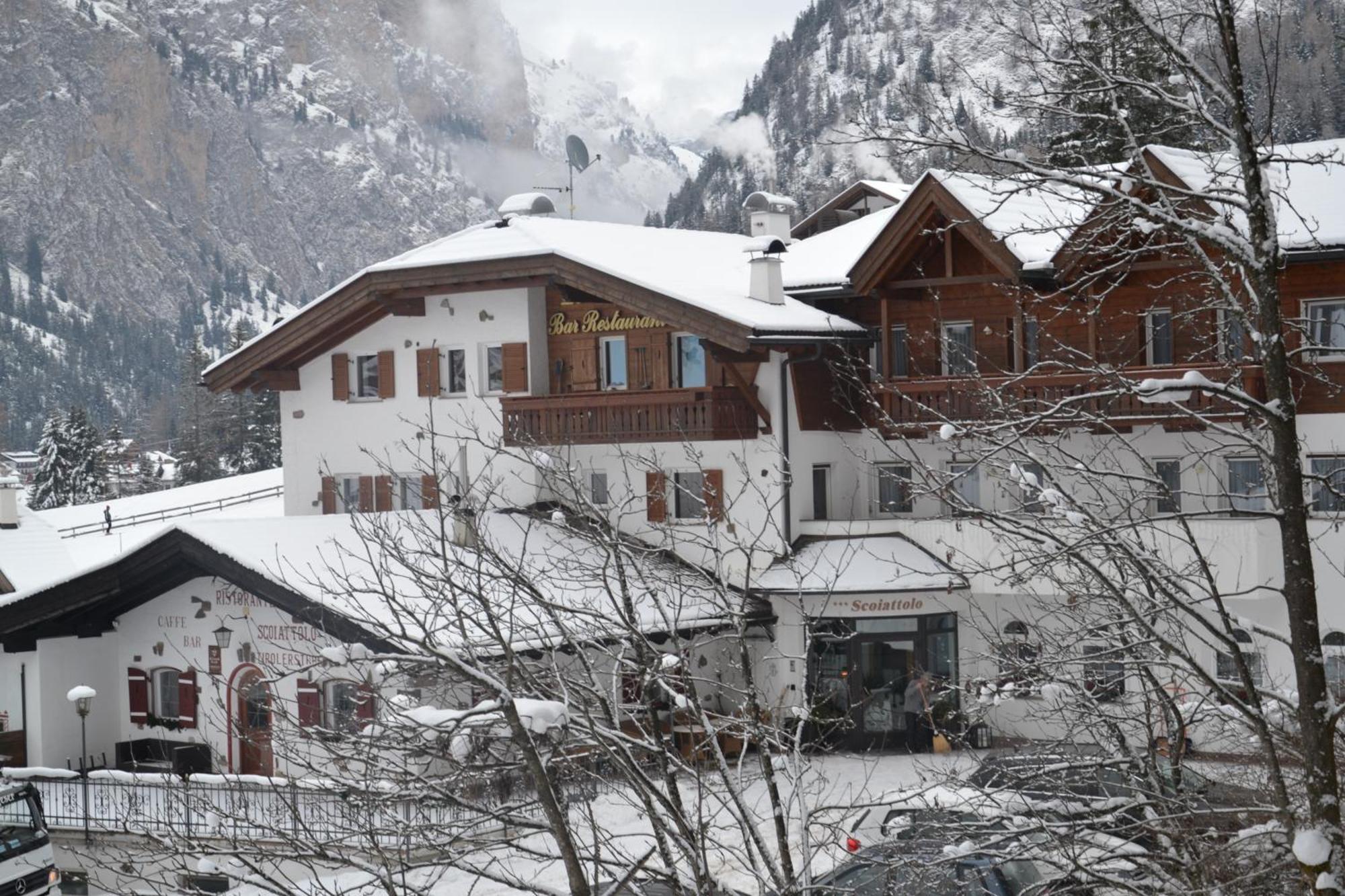 Hotel Scoiattolo Selva di Val Gardena Dış mekan fotoğraf