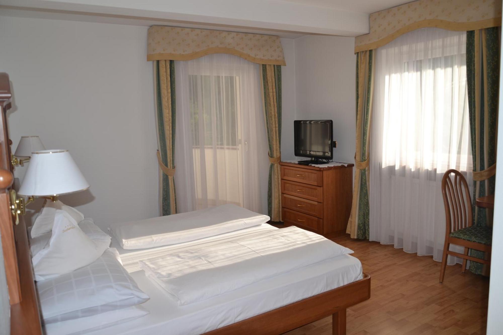 Hotel Scoiattolo Selva di Val Gardena Dış mekan fotoğraf