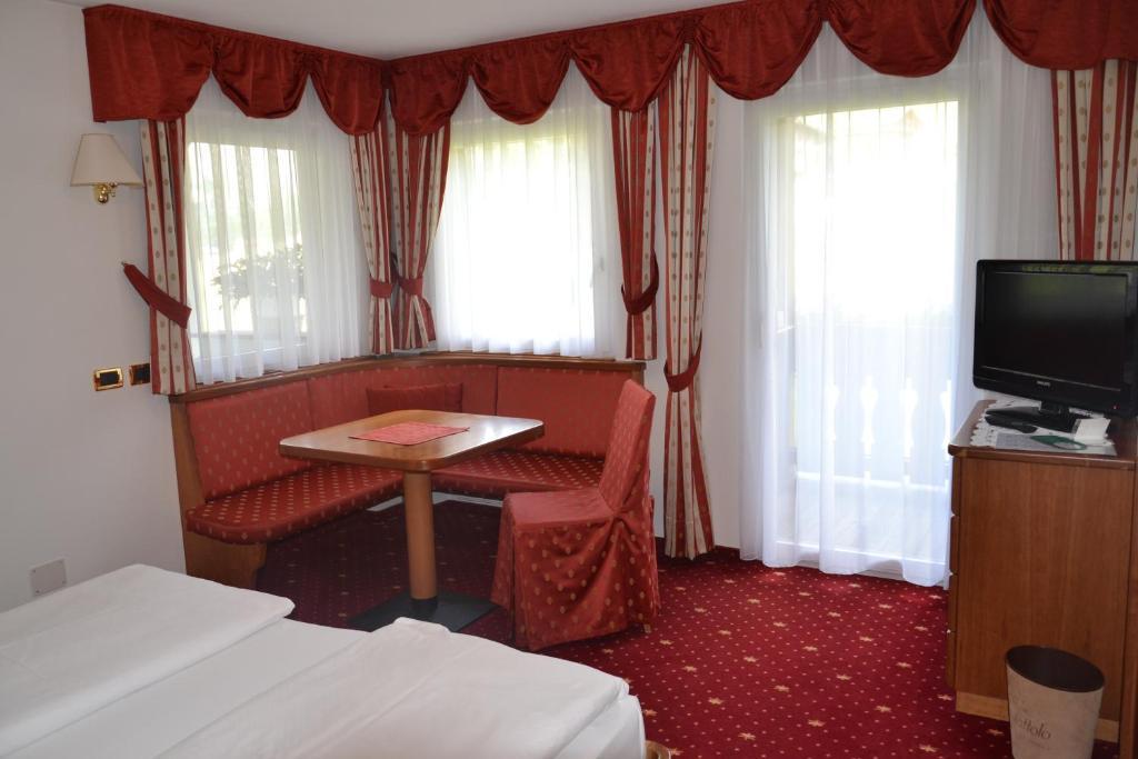 Hotel Scoiattolo Selva di Val Gardena Dış mekan fotoğraf